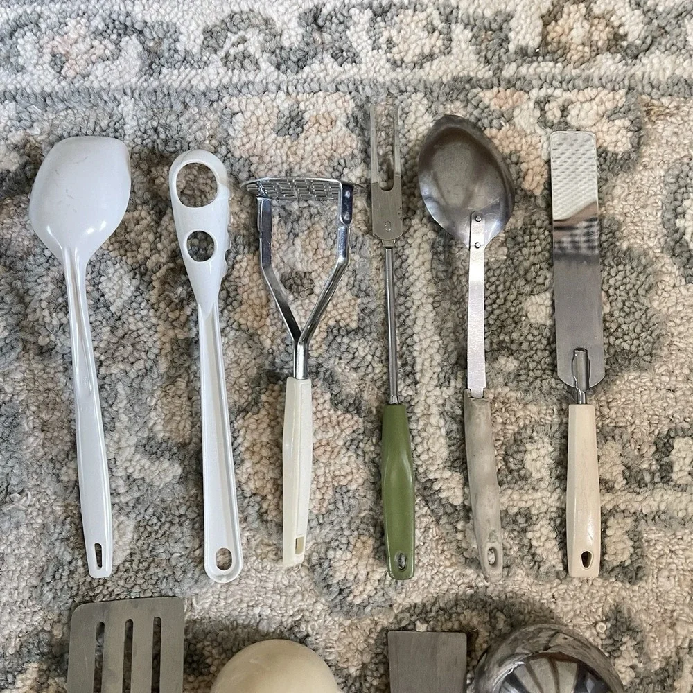Vintage Lot Mixed Utensils Spoons Spatulas Fork Masher EKCO Flint Melamine Foley